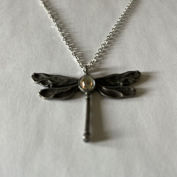 Matte Silver Dragonfly Necklace - Picture 3 of 3